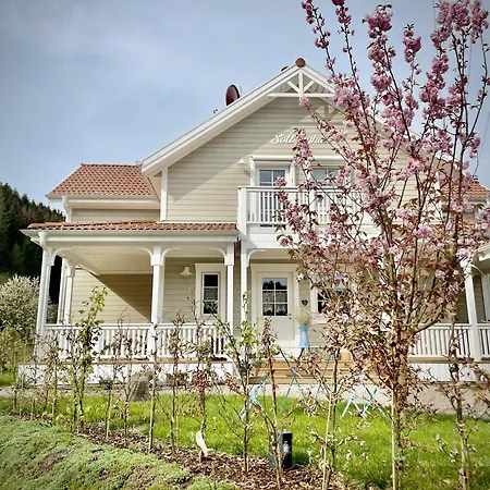 Besondere Nähe Nürburgring * Luckenbach