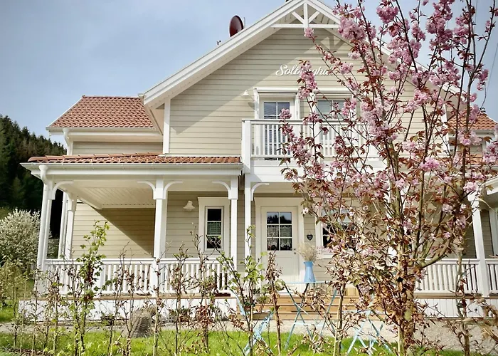 Besondere Naehe Nuerburgring * Luckenbach