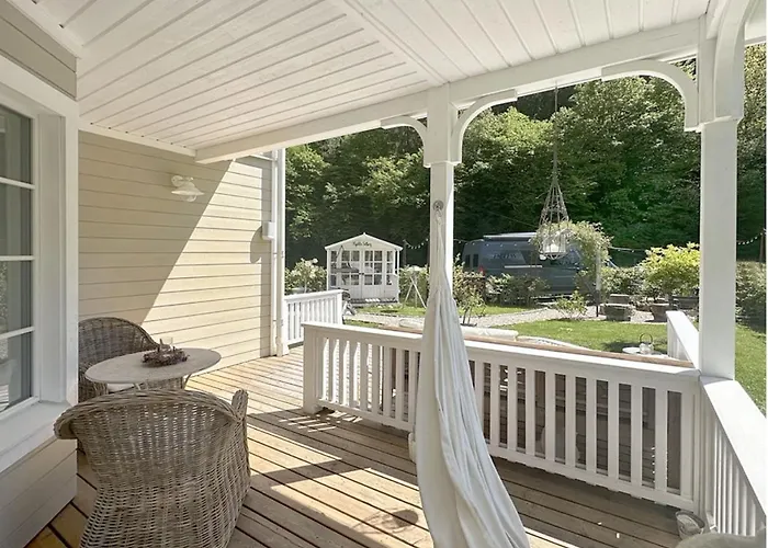 Besondere Naehe Nuerburgring Luckenbach